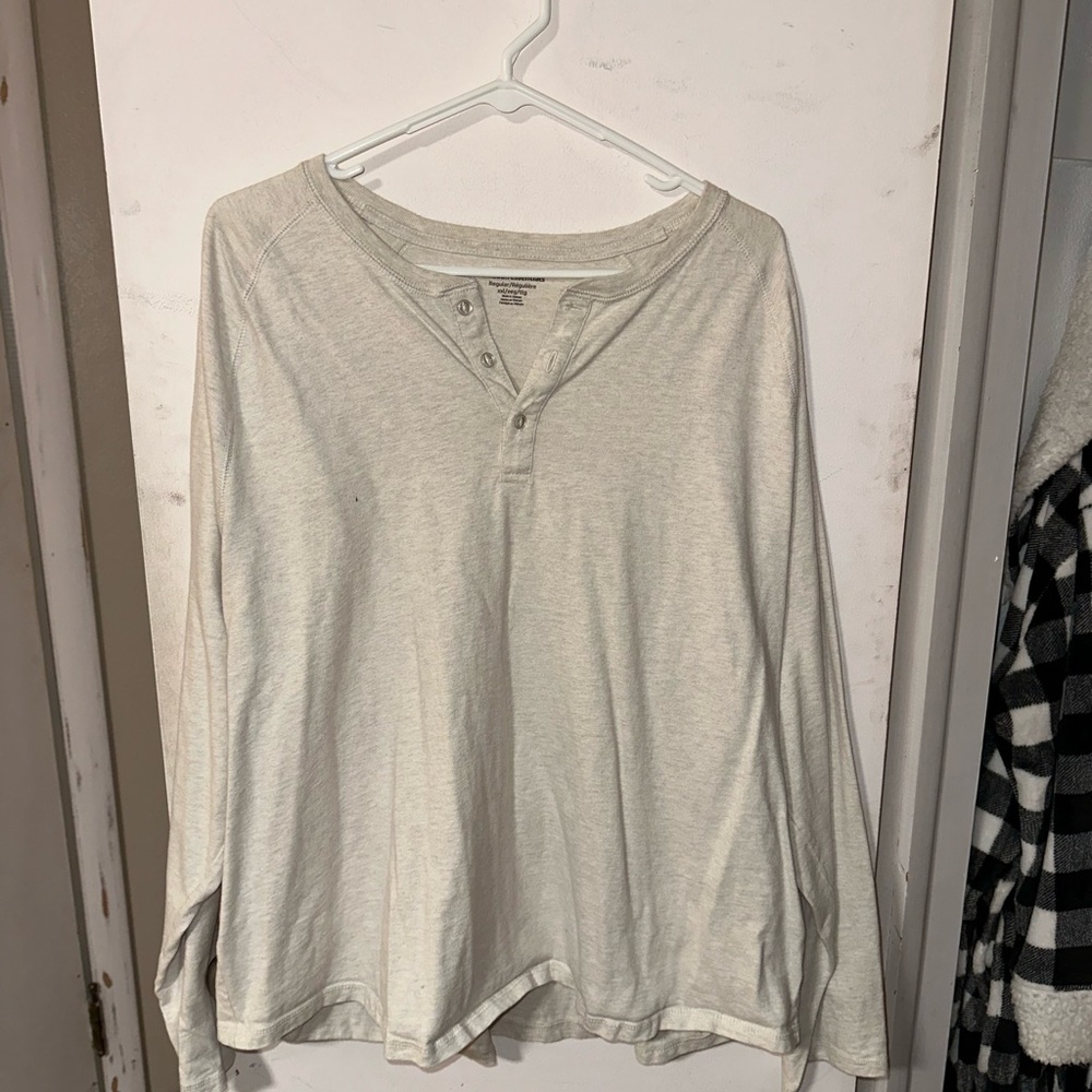 Amazon Essentials Long Sleeve Henley Top - Light Gray